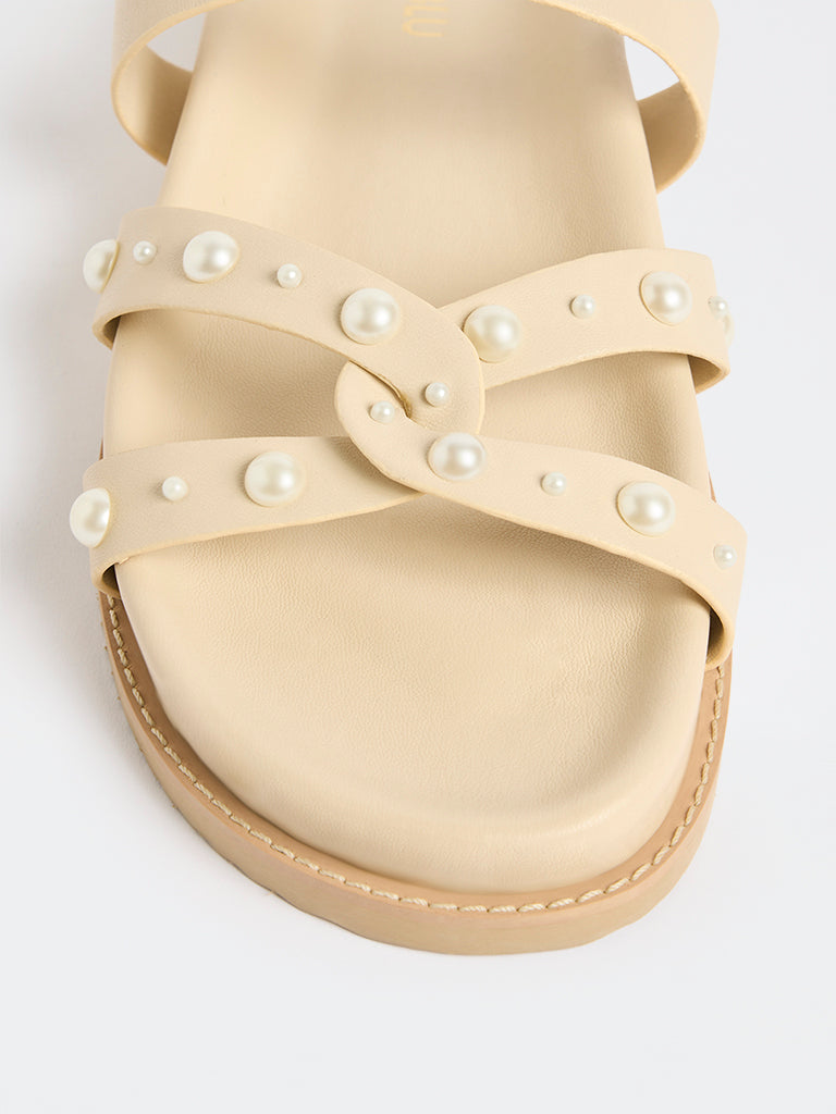 LUNA BLU Ivory Pearl-Detailed Comfort Sandals