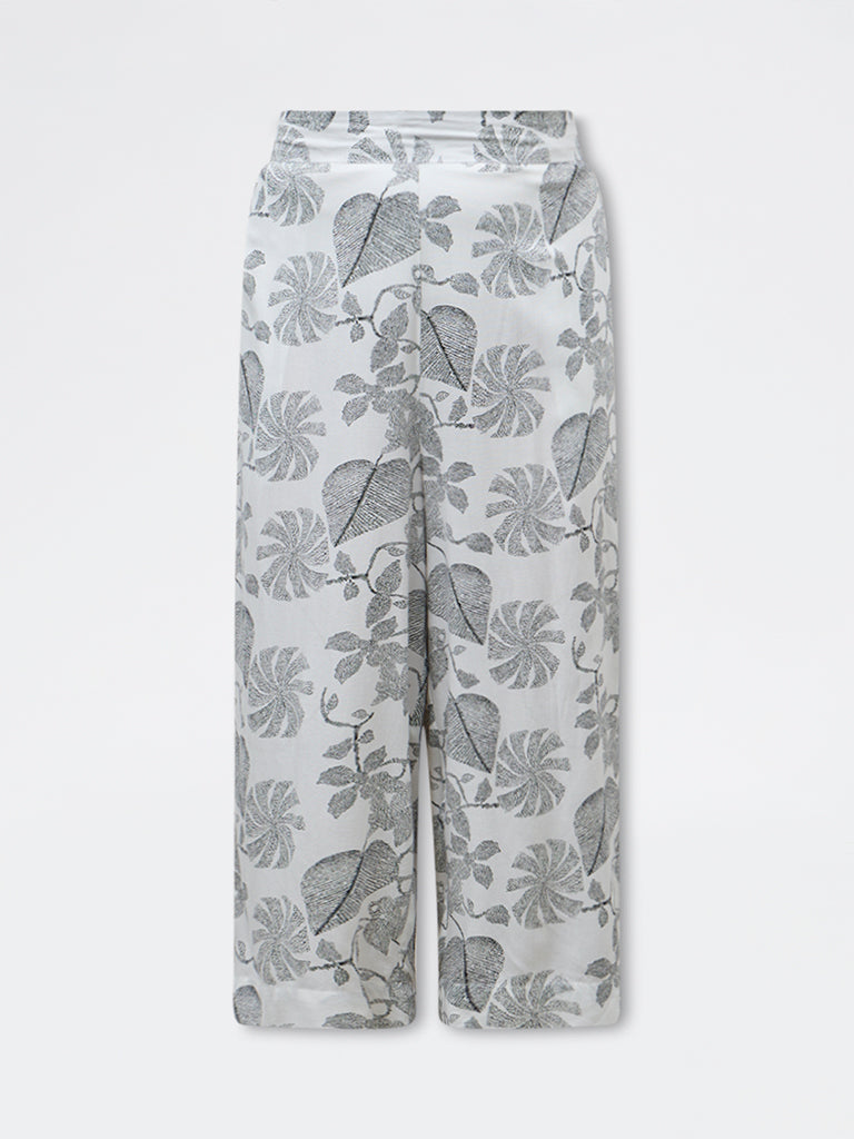 Diza White Leaf Design Pants
