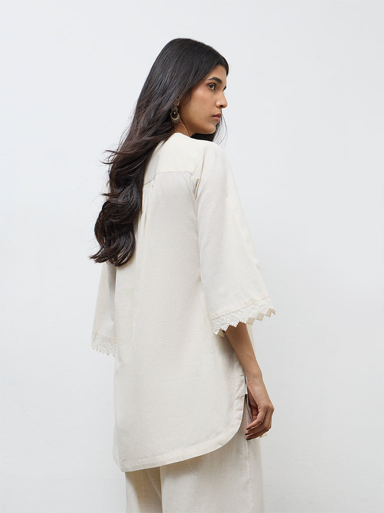 Utsa Off-White Floral Embroidered Cotton-Blend A-Line Kurta