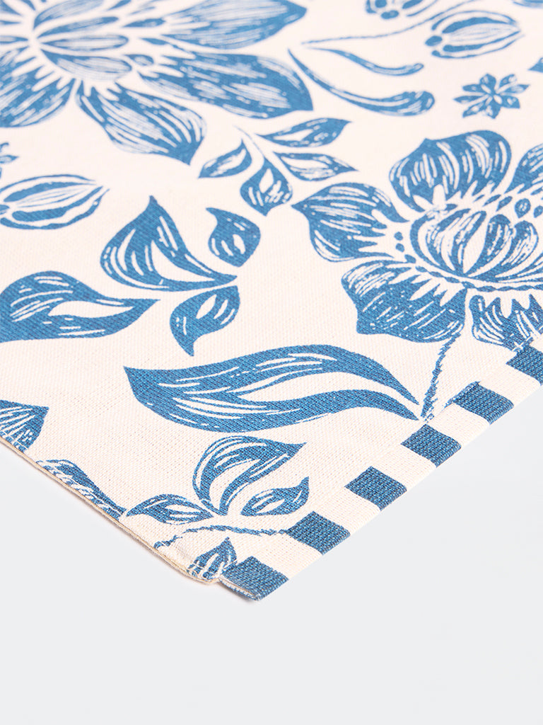 Westside Home Blue Floral Printed Placemats (Set of 4)