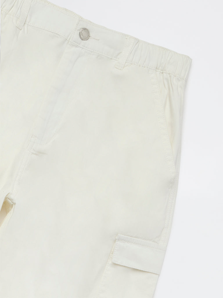 Y&F Kids Boys Off-White Mid-Rise Cotton Cargo Pants