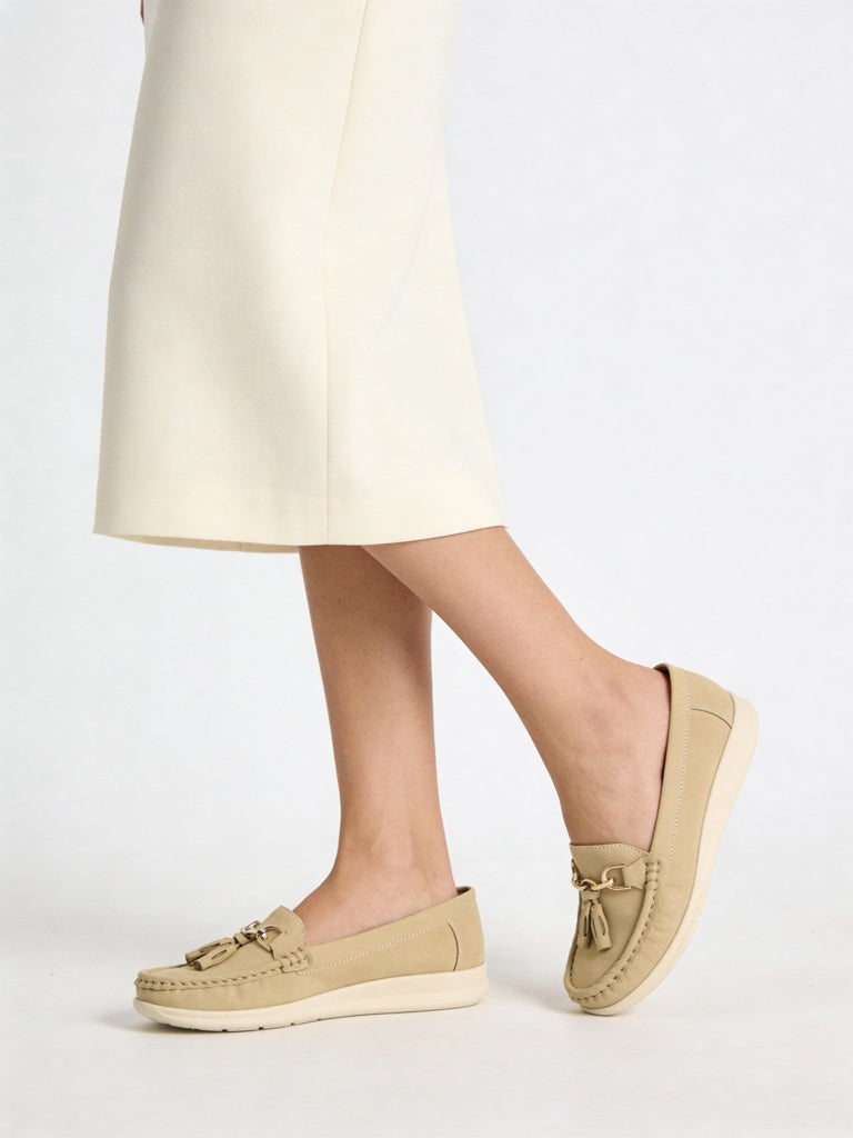 LUNA BLU Ivory Tassel Detailed Loafers