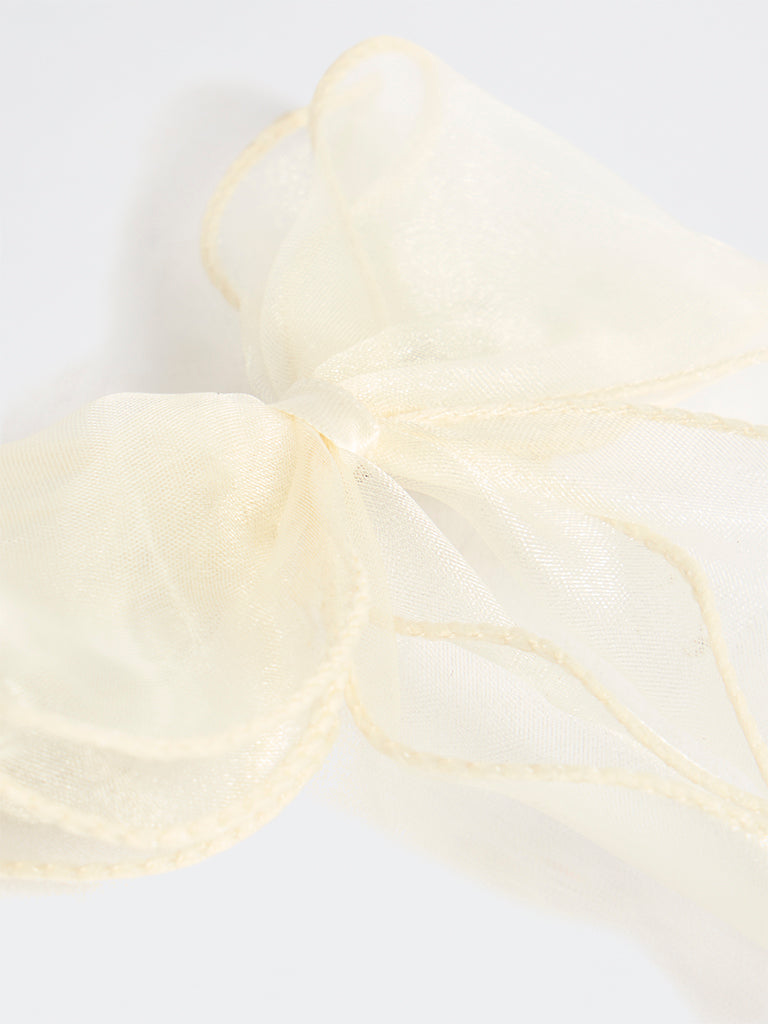 Studiowest Off-White Bow Clip