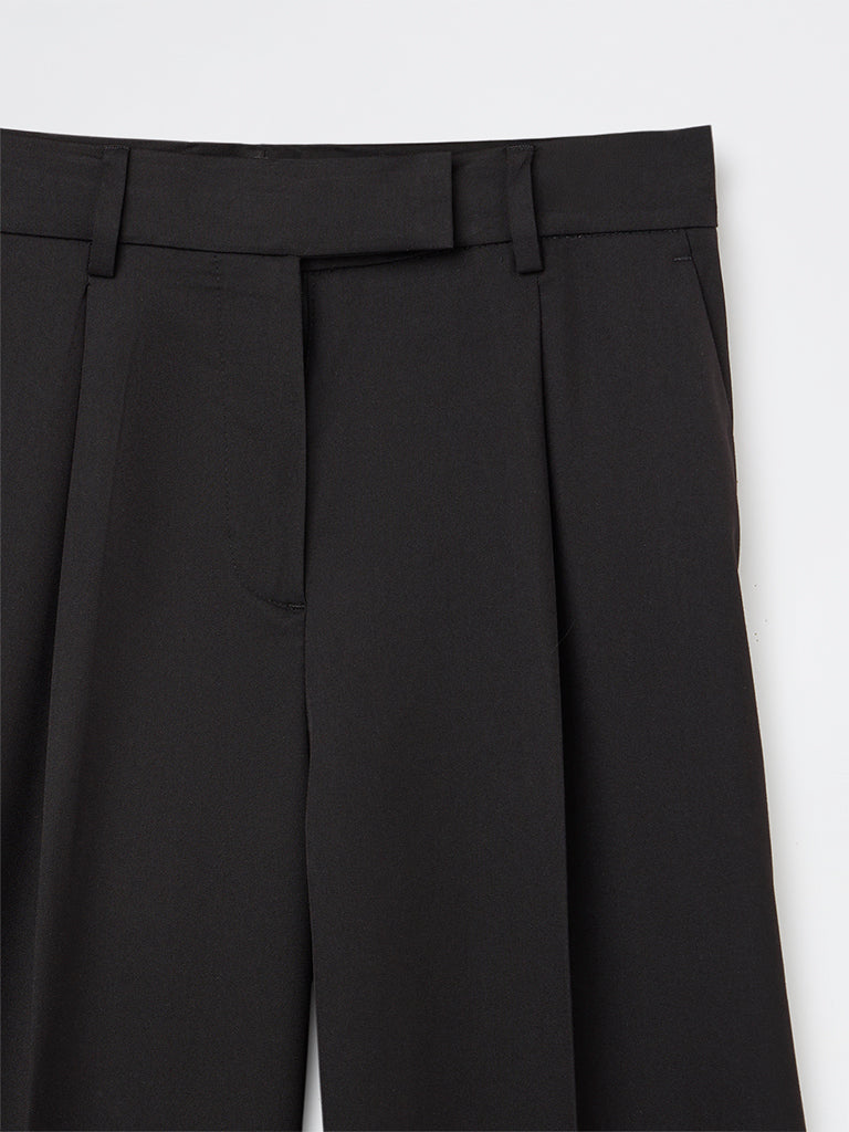 Wardrobe Black Solid High-Rise Trousers