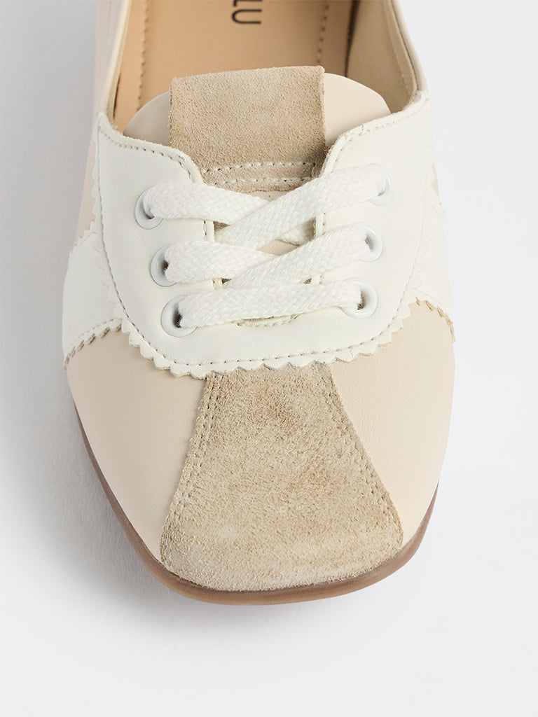 LUNA BLU Beige Lace-up Ballerinas