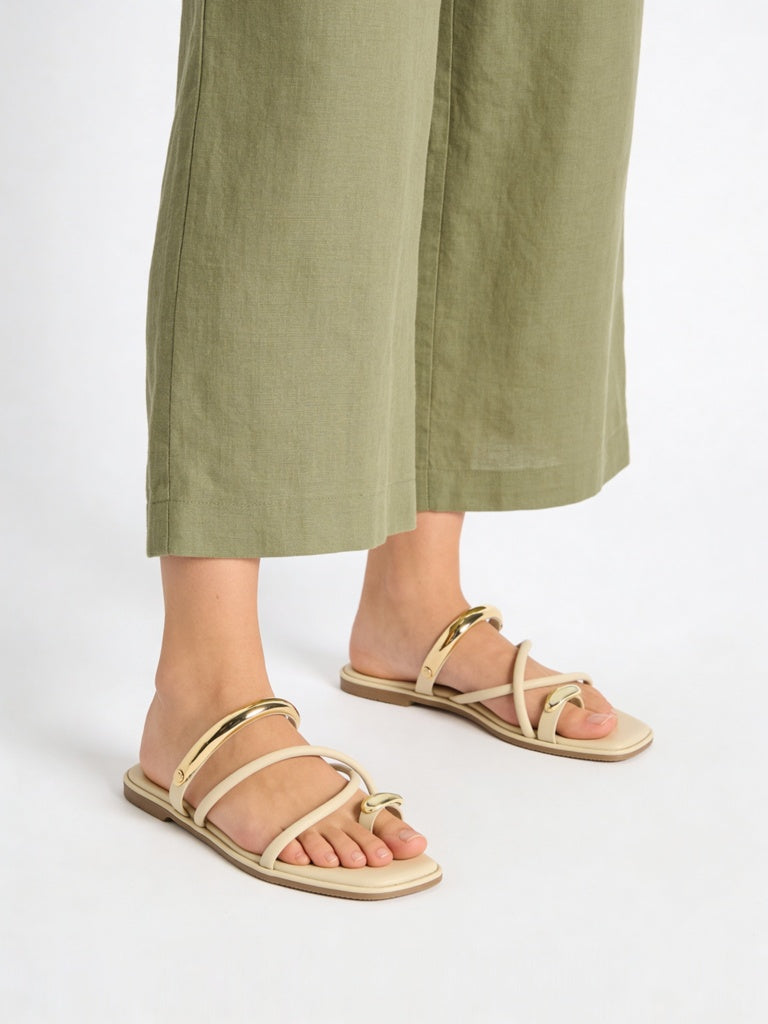 LUNA BLU Beige Metallic-Strap Toe-Ring Sandals