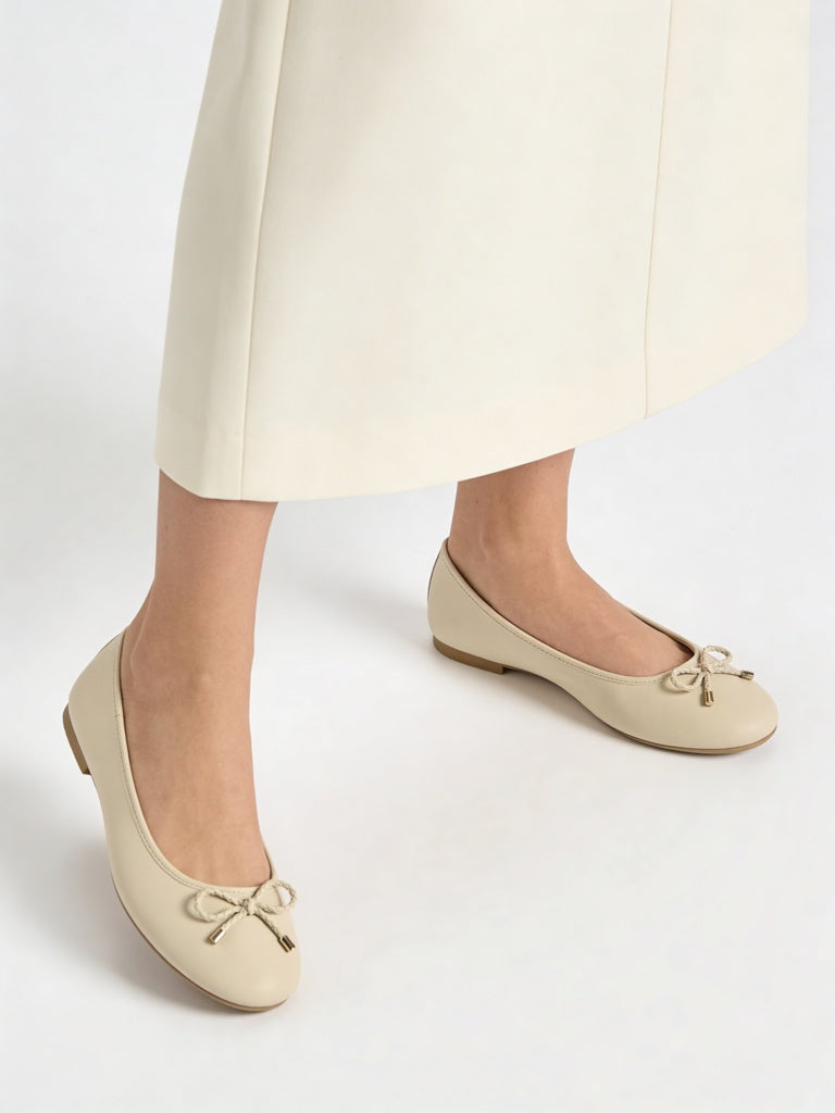 LUNA BLU Beige Bow Detailed Ballerinas