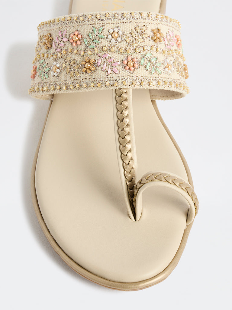 LUNA BLU Ivory Floral Embroidered Kolhapuri Sandals