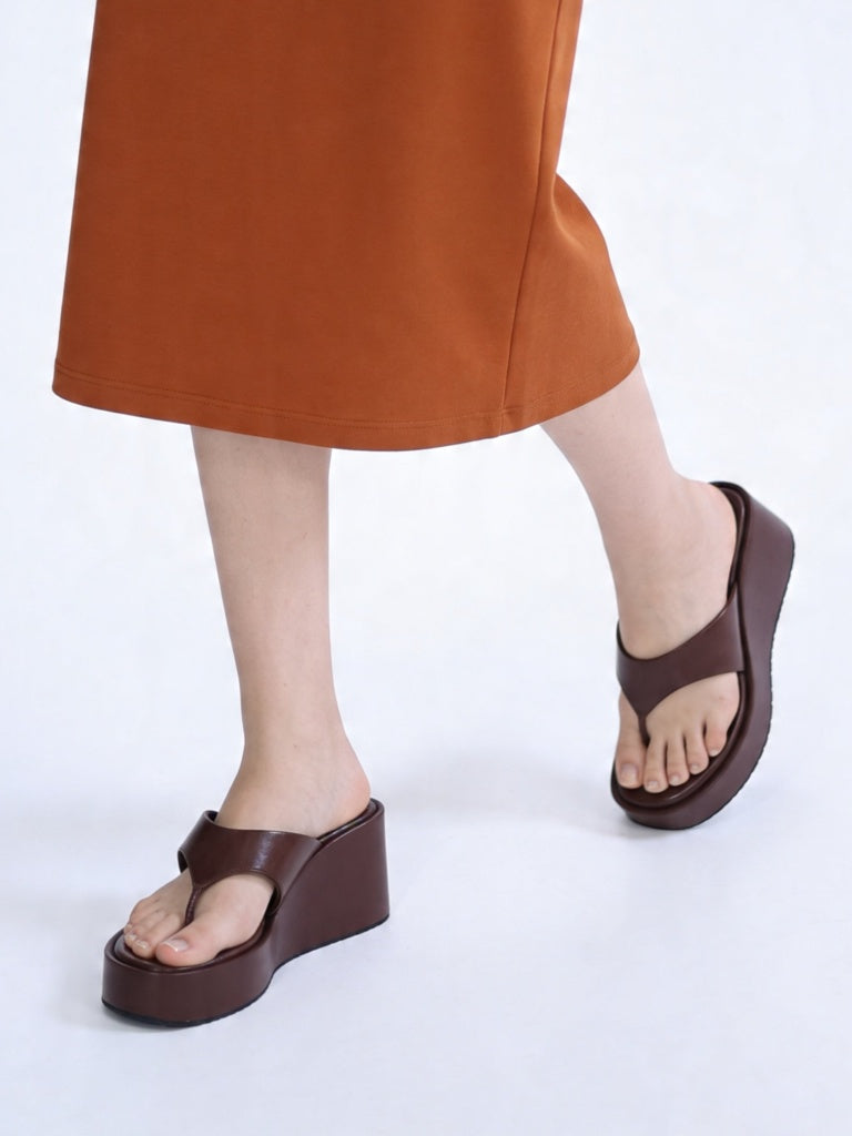 LUNA BLU Brown Thong-Strap Wedge Sandals