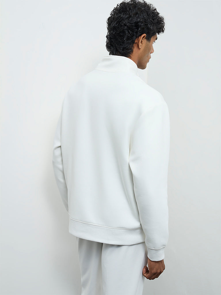 Nuoflexx Off-White Text Detailed Relaxed-Fit Sweatshirt