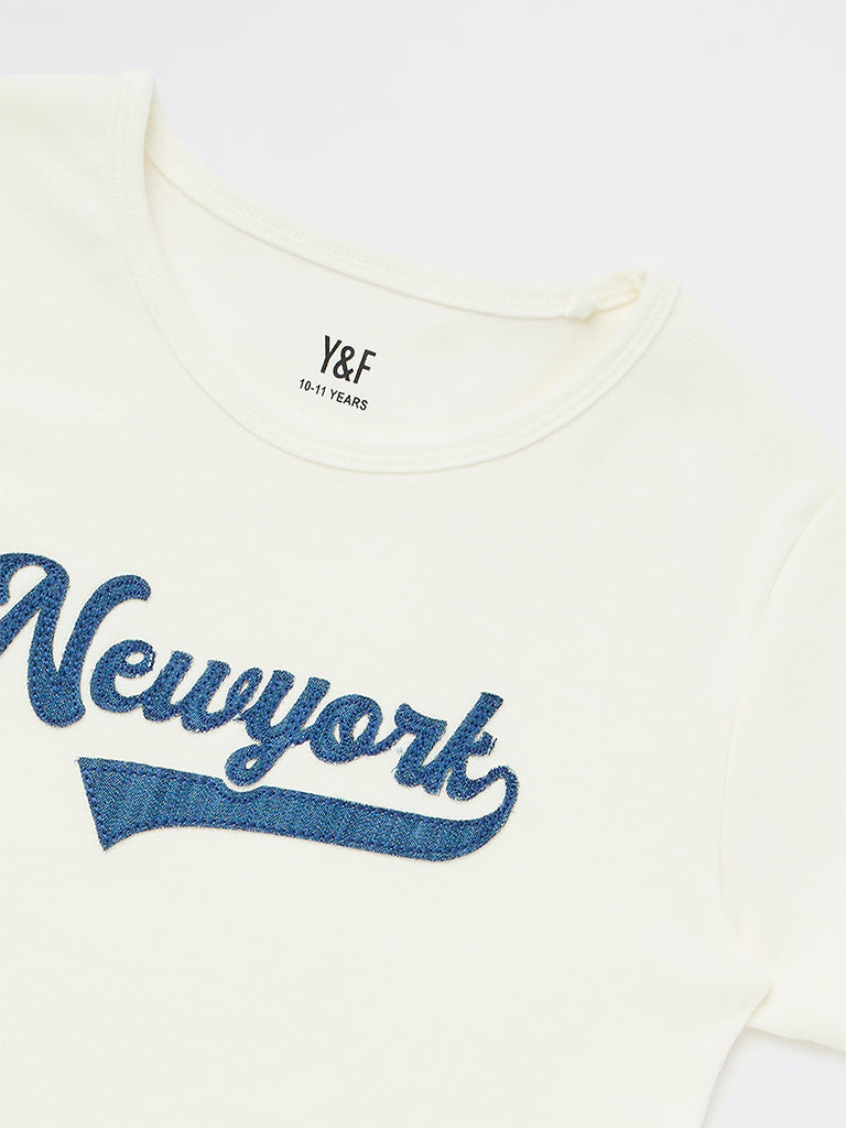 Y&F Kids Girls White Text-Embroidered Cotton-Blend T-Shirt