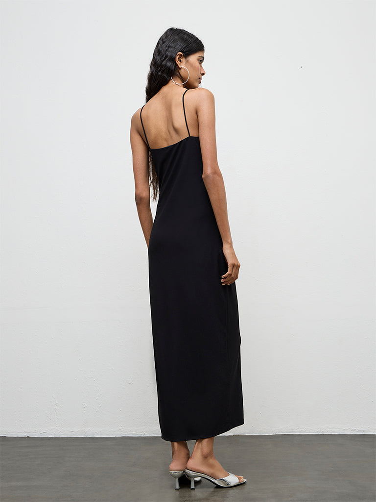 Nuon Black Solid Slit-Detail Bodycon Dress
