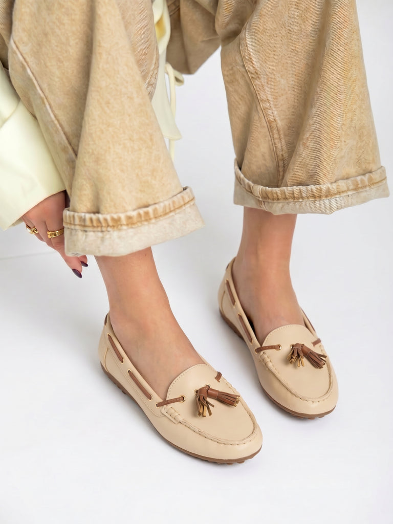 LUNA BLU Beige Loafers