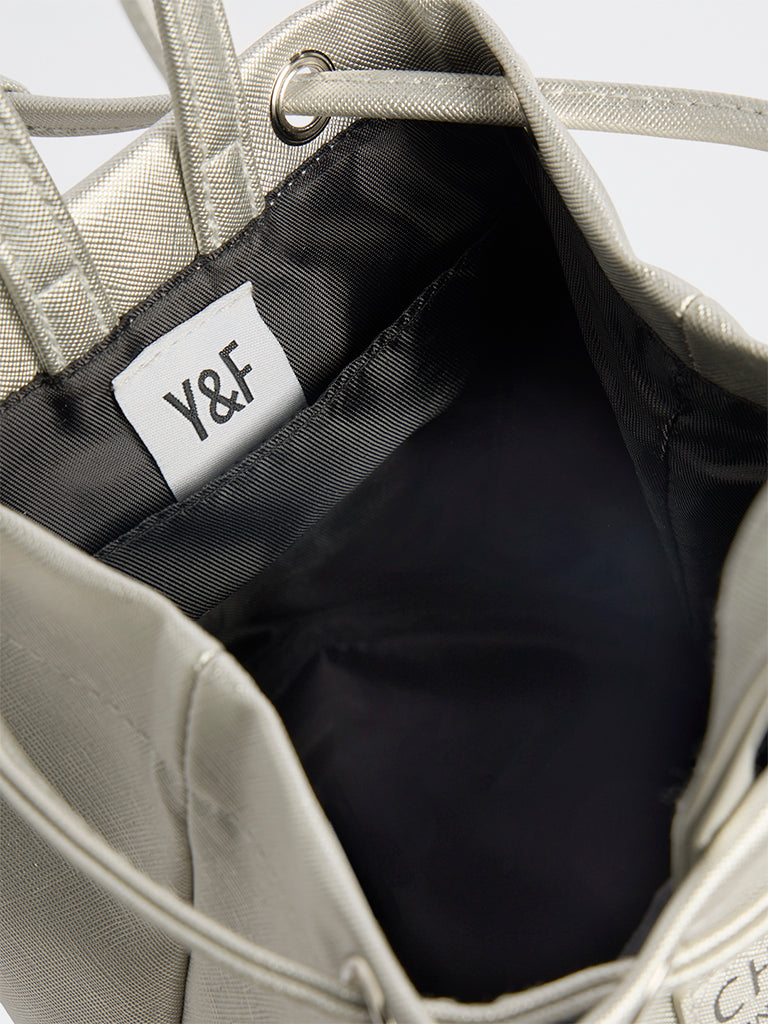 Y&F Kids Silver Text-Detailed Shoulder Bag