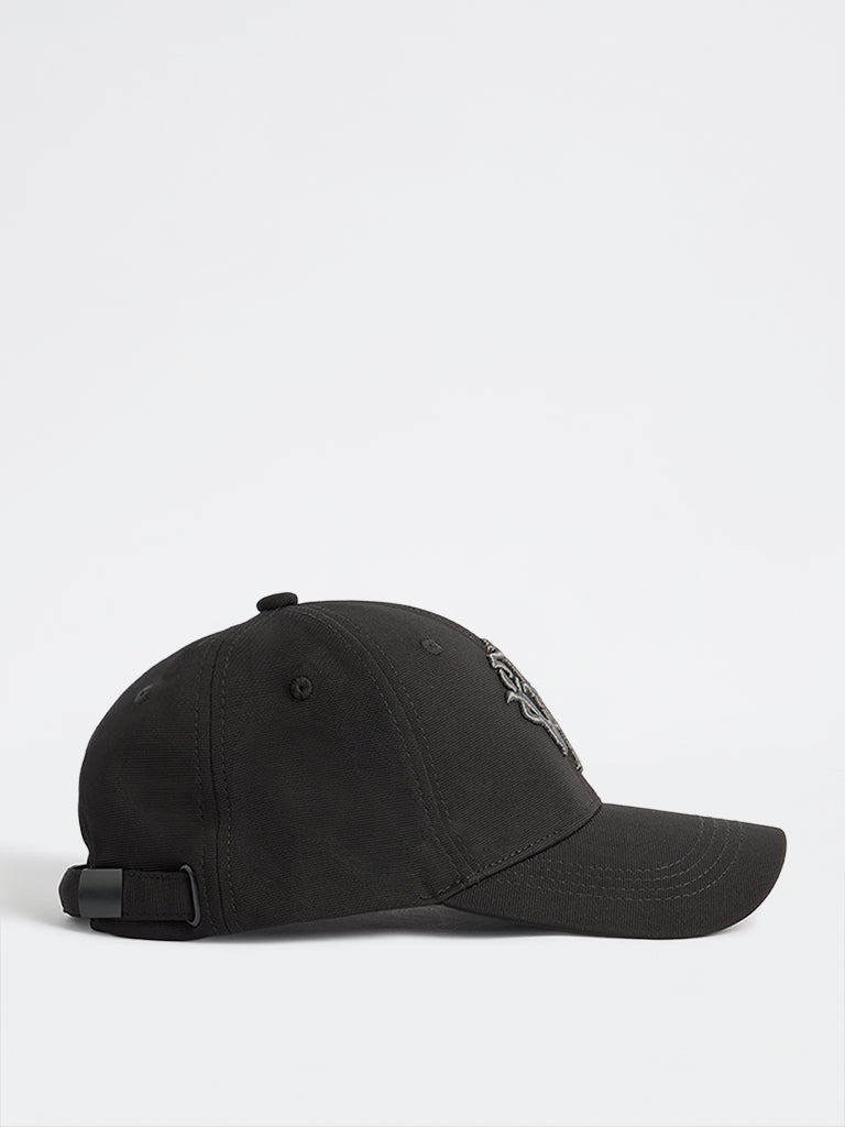 Nuon Black Text-Embroidered Baseball Cap