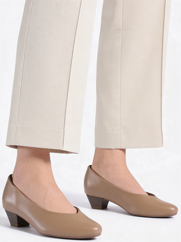 LUNA BLU Beige Heel Pumps