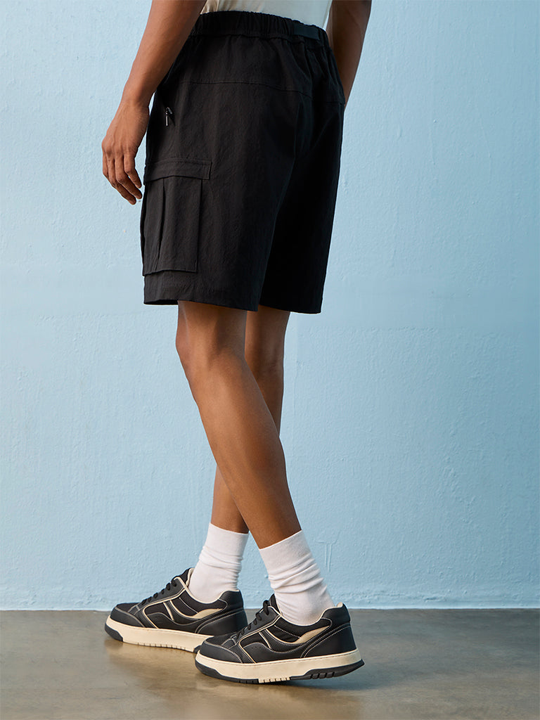 Nuoflexx Black Relaxed-Fit Mid-Rise Shorts
