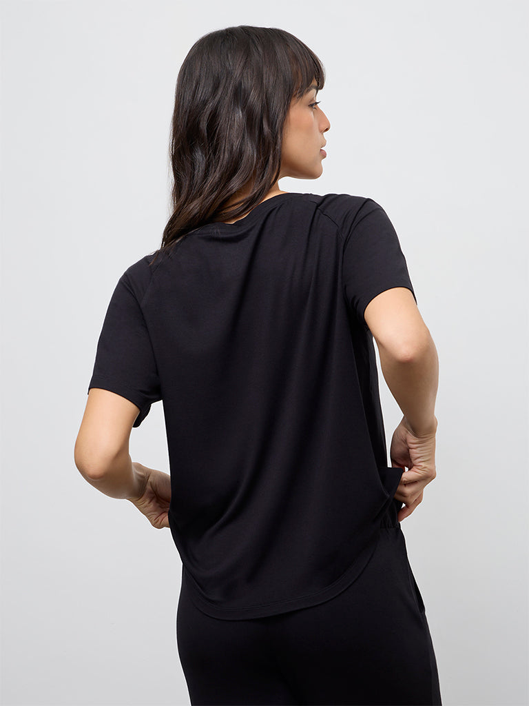 Wunderlove Black Solid T-Shirt