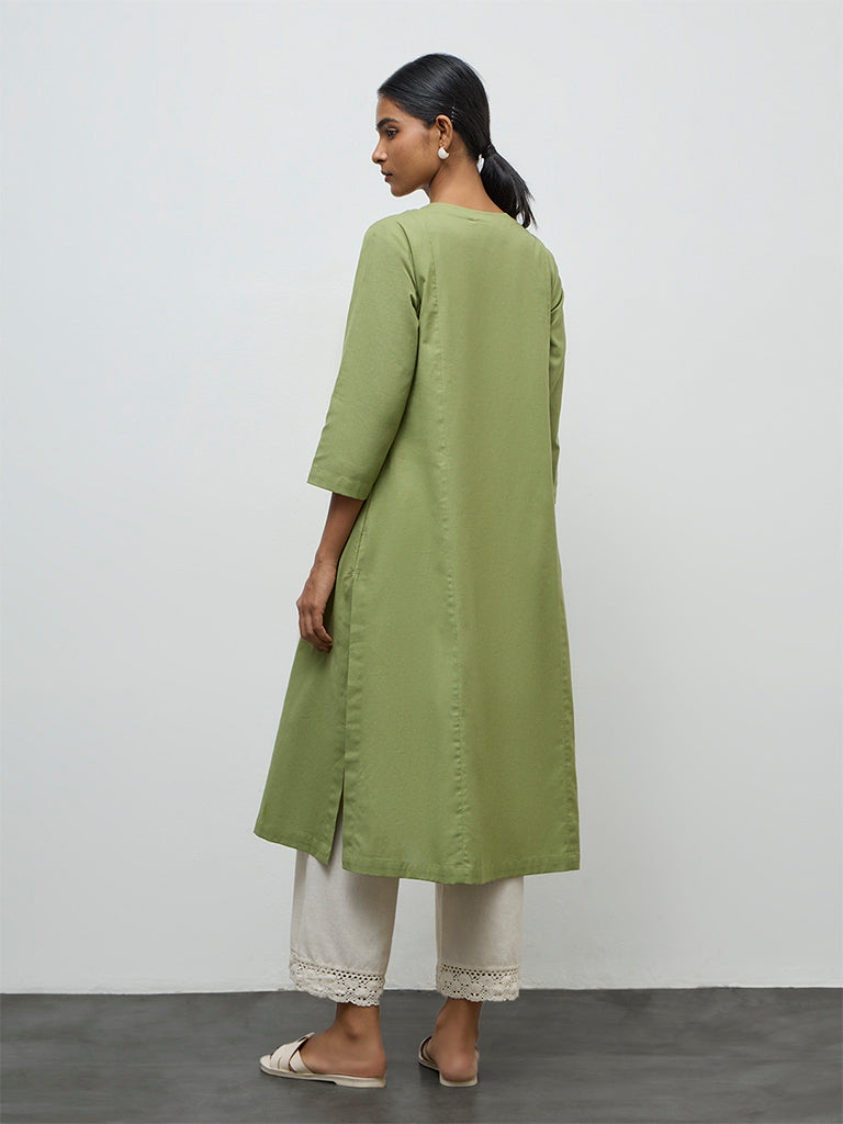 Utsa Green Floral Embroidered Cotton-Blend A-Line Kurta