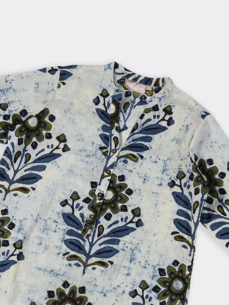 Utsa Blue Floral Pattern Cotton Straight Kurta