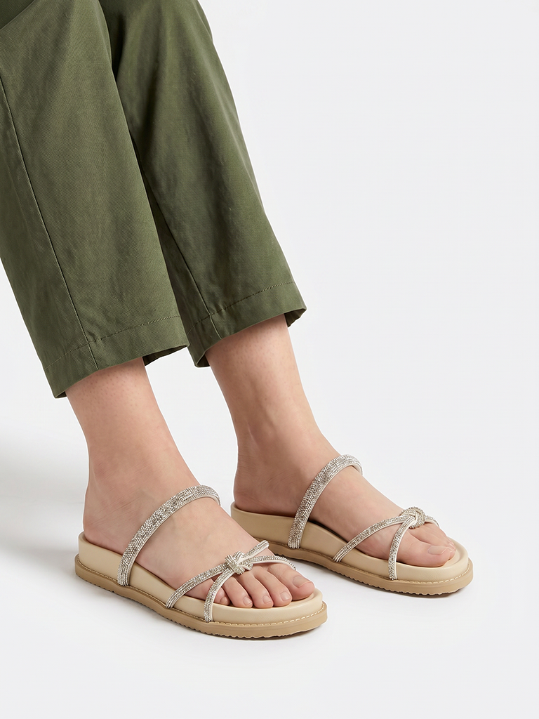 LUNA BLU Ivory Sandals