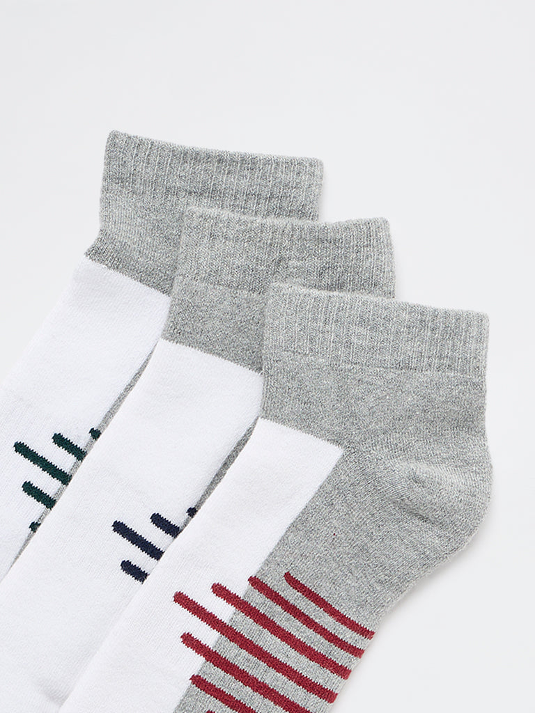 WES Lounge Grey Colour-Blocked Ankle Socks - Pack of 3