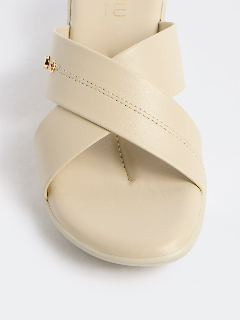 LUNA BLU Ivory Criss-Cross Strap Comfort Sandals