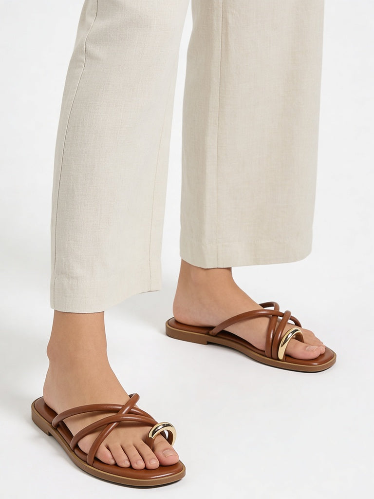 LUNA BLU Tan Toe Ring Sandals