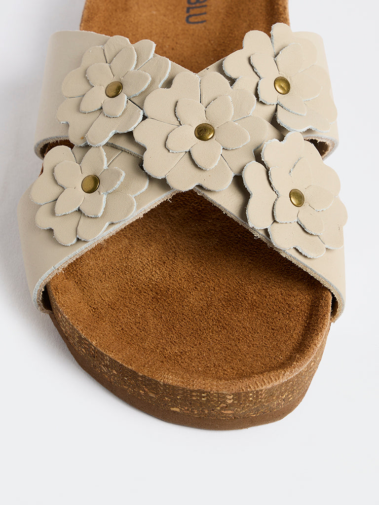 LUNA BLU Ivory Sandals
