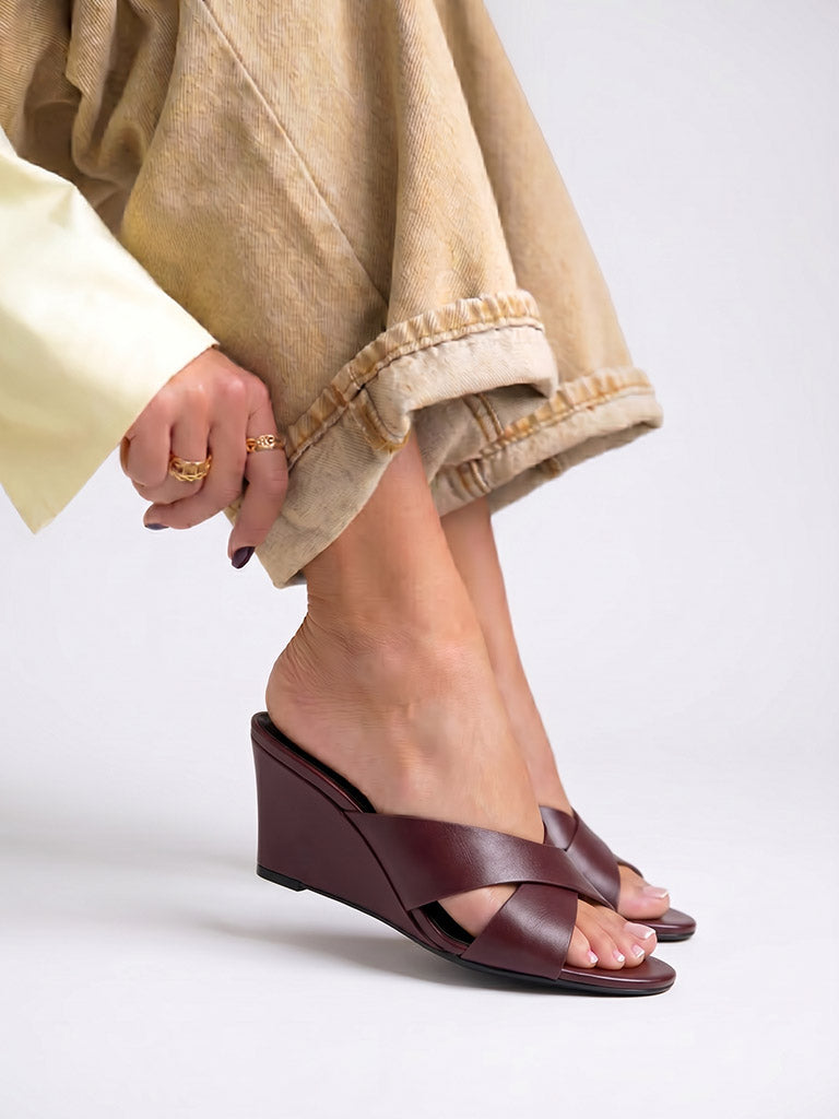 LUNA BLU Burgundy Criss-Cross Strap Heel Sandals