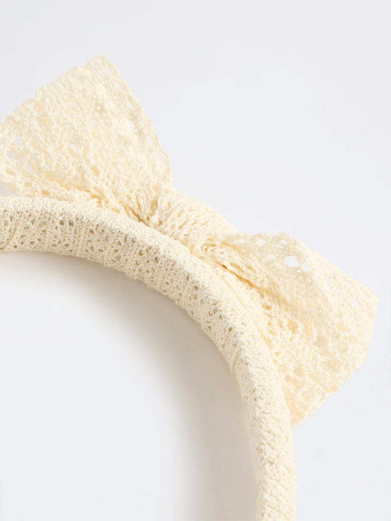 Westside Accessories Cream Lace Bow Hair Band