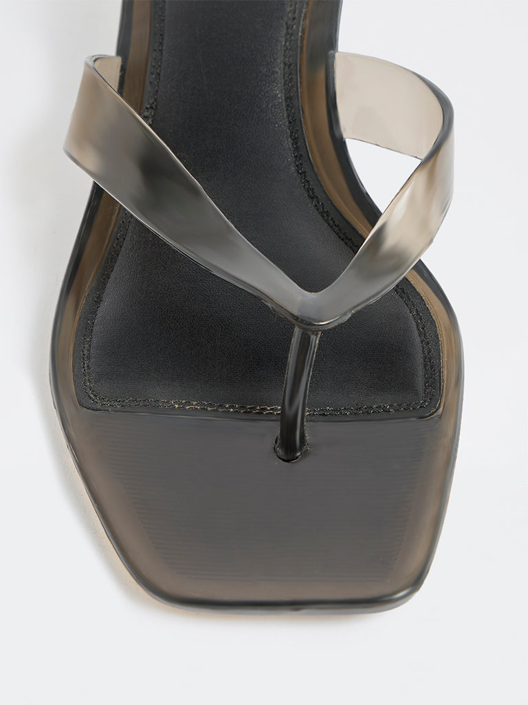 LUNA BLU Black Thong-Strap Jelly Sandals