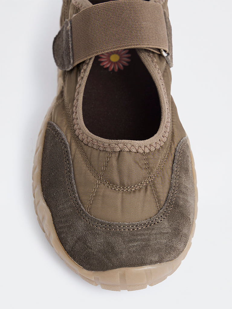 LUNA BLU Brown Colour-Blocked Sneakerinas
