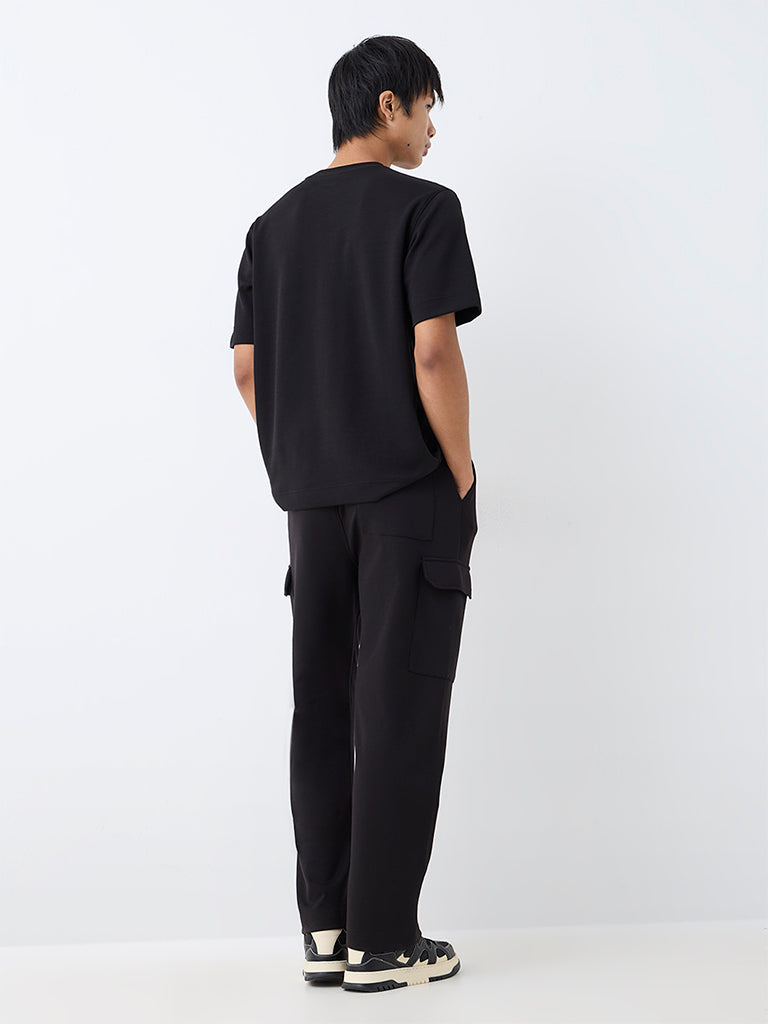Nuoflexx Black Cargo-Style Relaxed-Fit Mid-Rise Track Pants