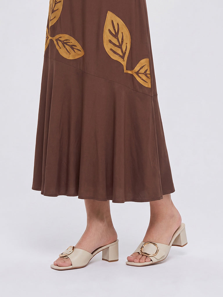 LUNA BLU Ivory Buckle-Detailed Block Heel Sandals
