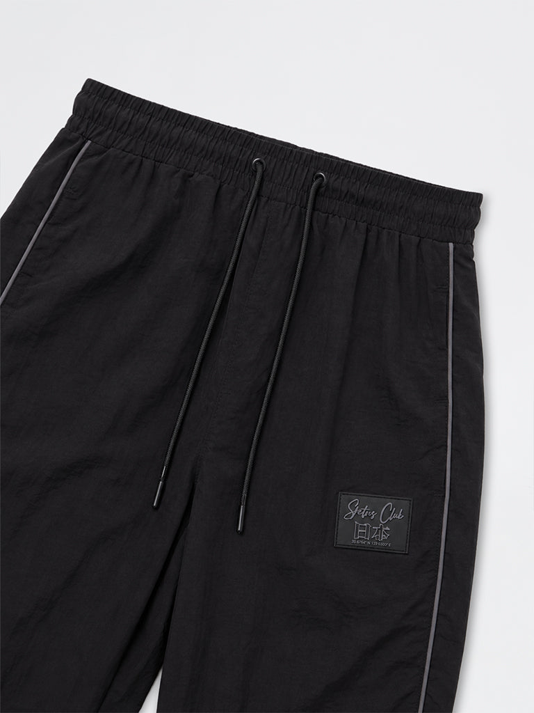 Boys Black Japanese Text Printed Mid-Rise Joggers