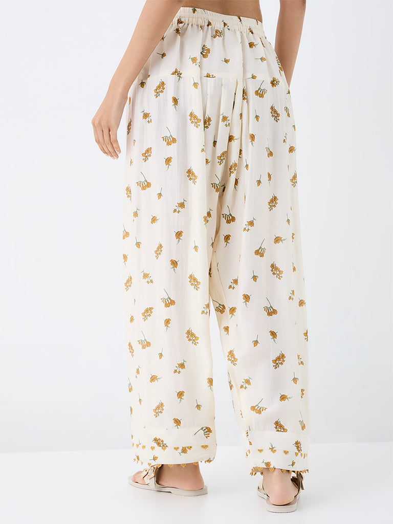 Utsa Off-White Floral Printed Salwar
