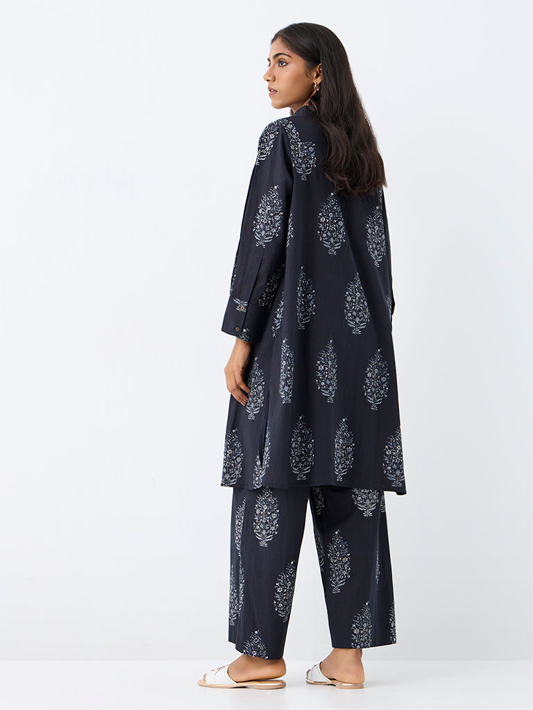 Utsa Dark Navy Floral Printed Cotton A-Line Kurta