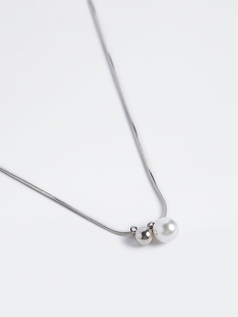 Westside Accessories Silver Dainty Pearl Necklace