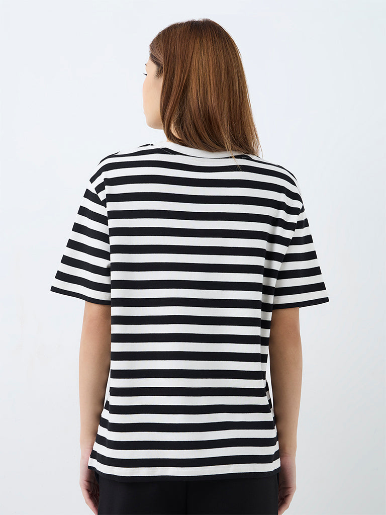 Nuoflexx Black Striped Cotton T-Shirt