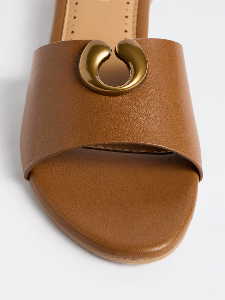 LUNA BLU Tan Metal-Detail Round Heel Sandals