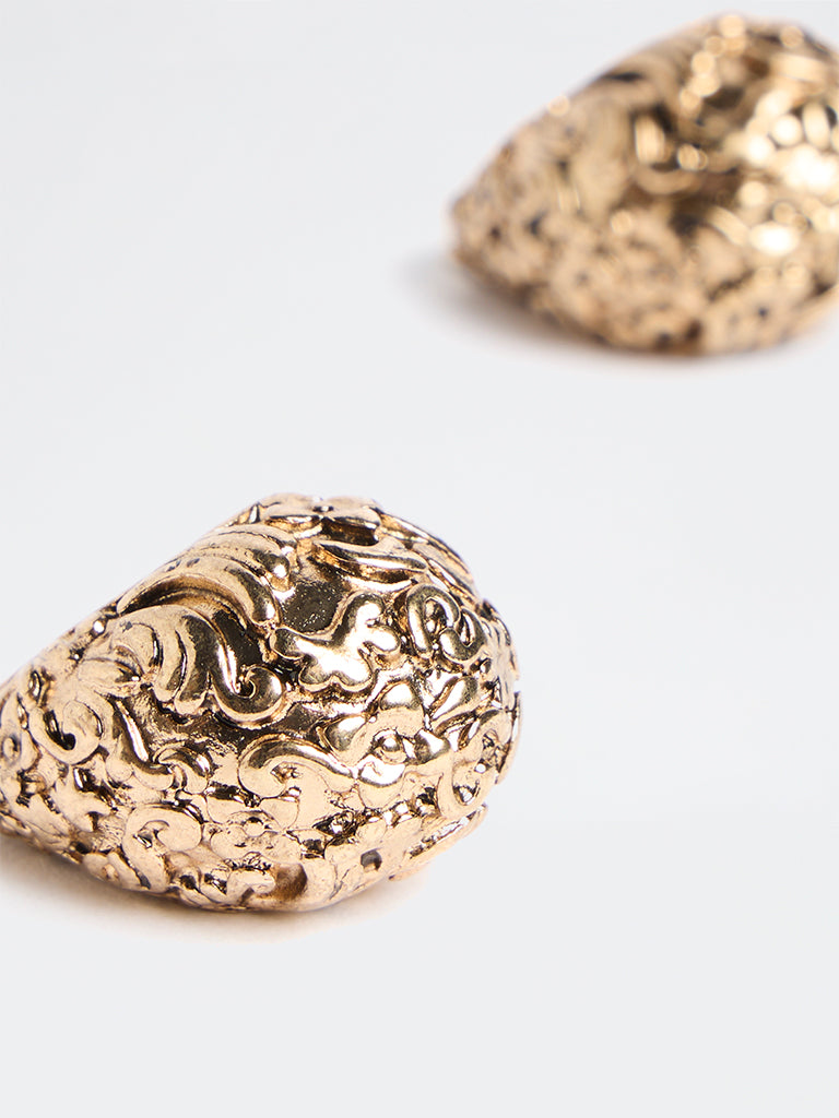 Westside Accessories Gold Carved Teardrop Stud Earrings