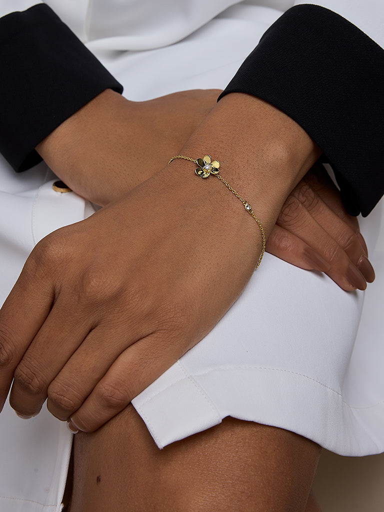 Timeless Floral Lab Diamond Chain Bracelet
