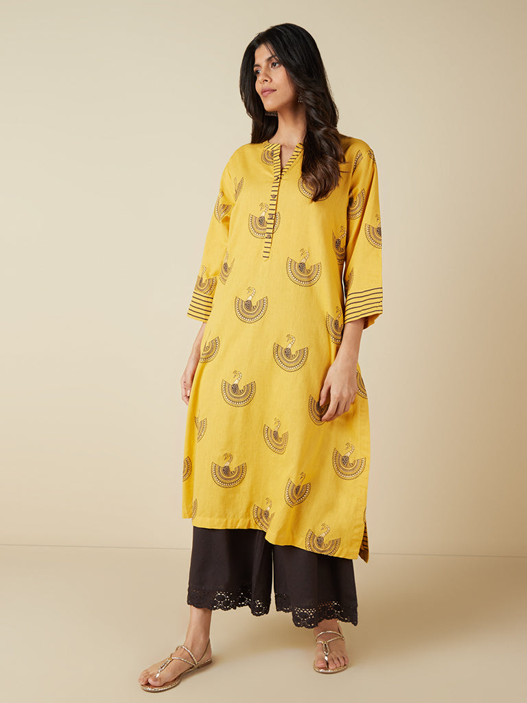 Utsa Black Crochet-Detailed Flared Palazzos