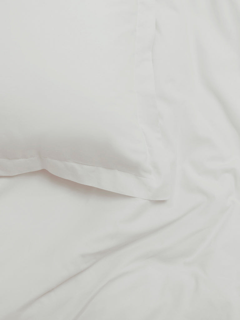 Westside Home White King Flat Bedsheet and Pillowcase Set