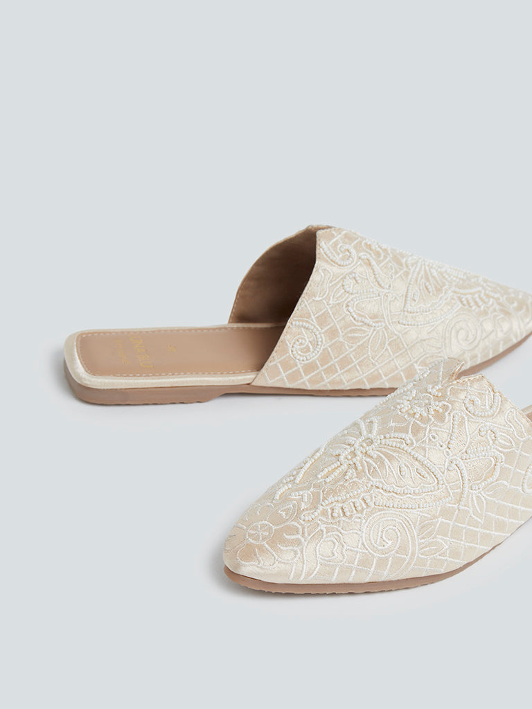 Westside LUNA BLU Women's Beige Beaded Artisanal Mules Zoomed View