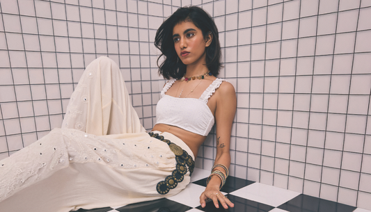 white_crop_top