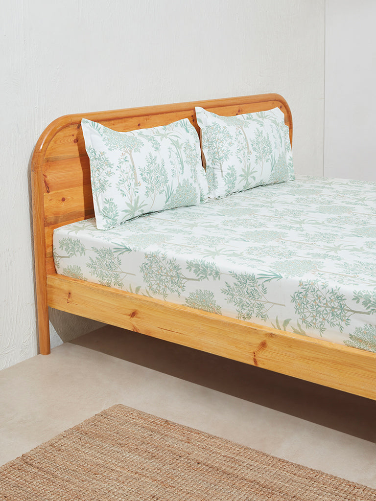 Westside Home Light Green Toile Design King Bed Flat Sheet and Pillowcase Set
