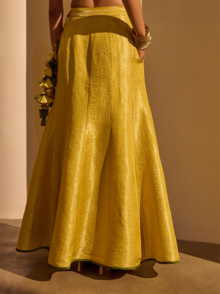 Yellow Brocade Fishtail Skirt with Pallu