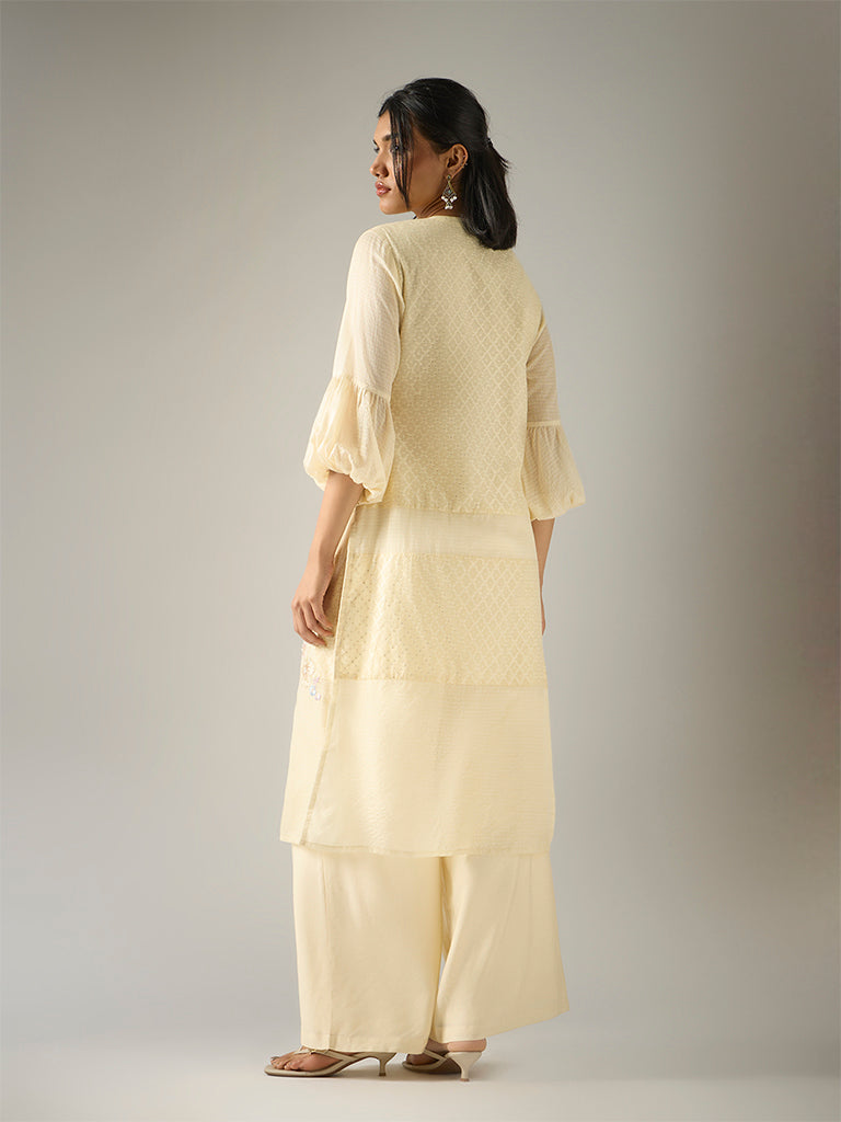 Floral Embroidered Kurta – Cream
